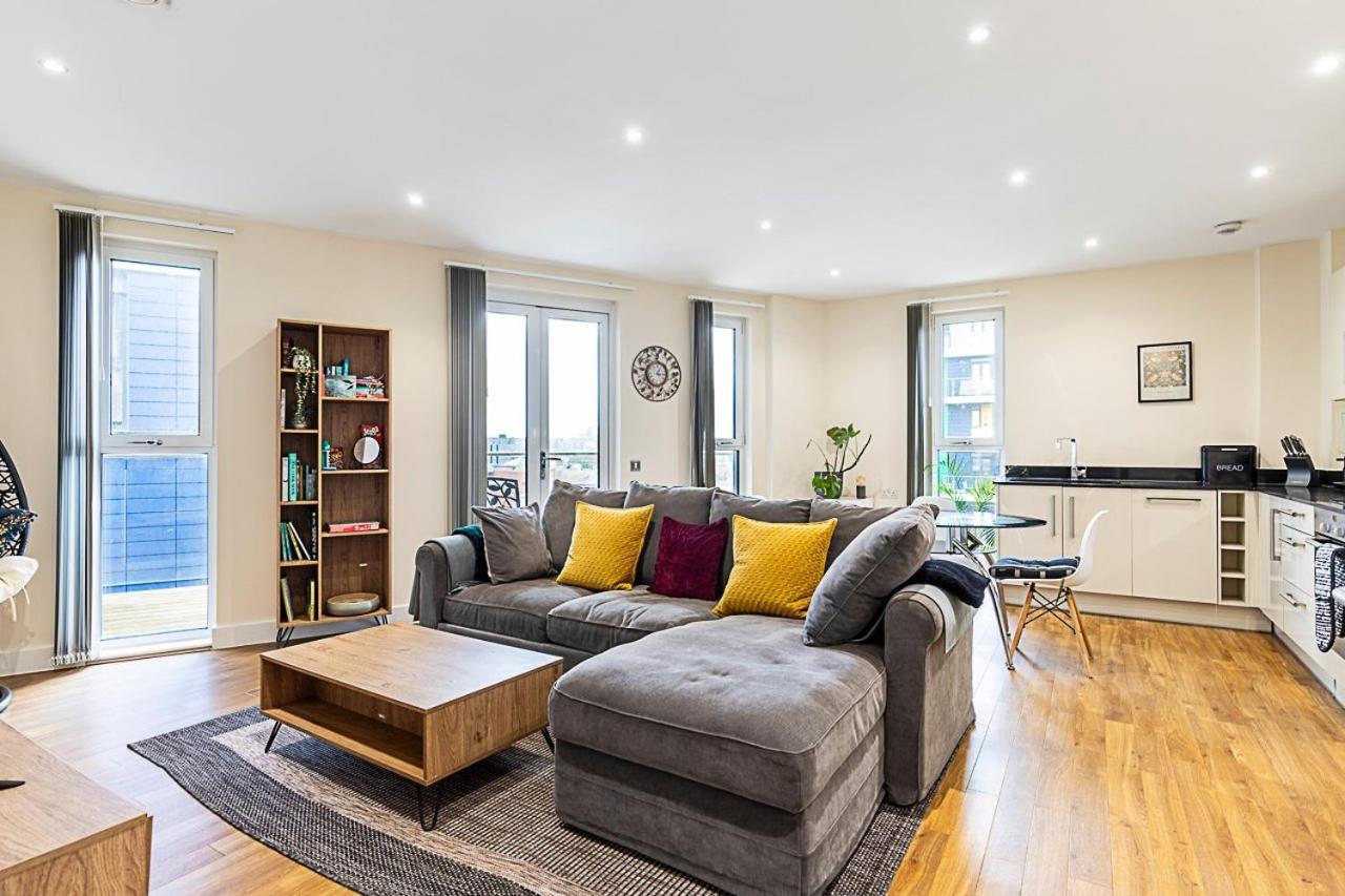 Vibrant London Canal Apartment Bagian luar foto