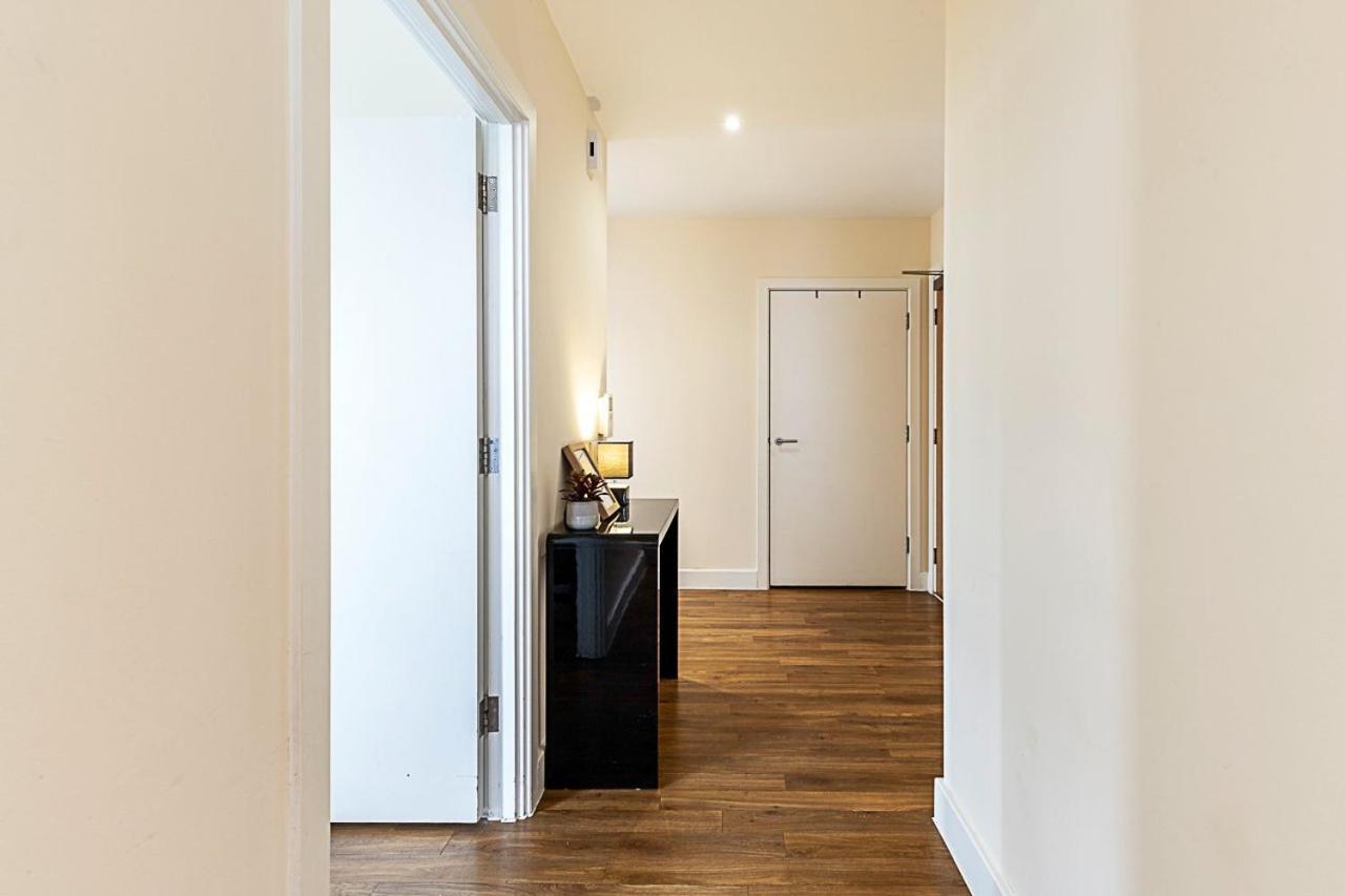 Vibrant London Canal Apartment Bagian luar foto